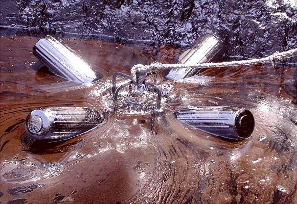 V-30 Weir de Oil Stop