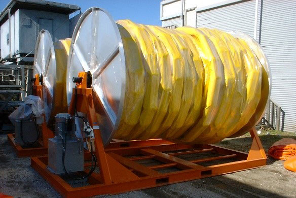 Carretes hidráulicos para Barreras Flotantes Sólidas